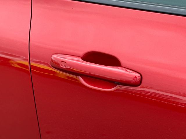 ＸＣ６０ リチャージアルティメトＴ６ＡＷＤプラグインハイブリド　サンルーフ・Ｇｏｏｇｌｅナビ・黒革・クリスタルシフト・ハーマンカードンサウンド・純正前後ドラレコ・アラウンドビューモニター・ＥＴＣ・パワーシート・パワーリアゲート・シートヒーター・メーカー保証継承（19枚目）