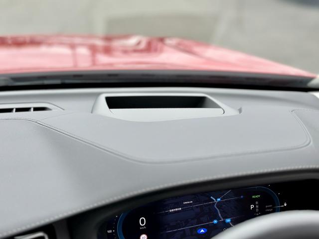 ＸＣ６０ リチャージアルティメトＴ６ＡＷＤプラグインハイブリド　サンルーフ・Ｇｏｏｇｌｅナビ・黒革・クリスタルシフト・ハーマンカードンサウンド・純正前後ドラレコ・アラウンドビューモニター・ＥＴＣ・パワーシート・パワーリアゲート・シートヒーター・メーカー保証継承（25枚目）