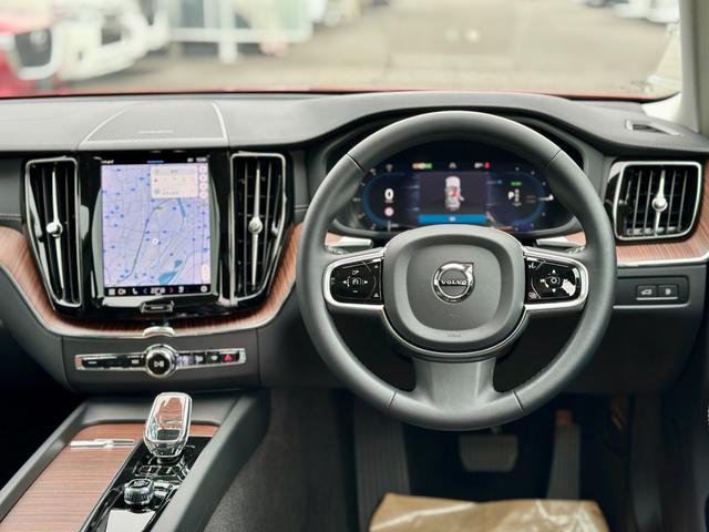 ＸＣ６０ リチャージアルティメトＴ６ＡＷＤプラグインハイブリド　サンルーフ・Ｇｏｏｇｌｅナビ・黒革・クリスタルシフト・ハーマンカードンサウンド・純正前後ドラレコ・アラウンドビューモニター・ＥＴＣ・パワーシート・パワーリアゲート・シートヒーター・メーカー保証継承（28枚目）