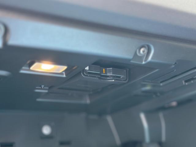 ＸＣ６０ リチャージアルティメトＴ６ＡＷＤプラグインハイブリド　サンルーフ・Ｇｏｏｇｌｅナビ・黒革・クリスタルシフト・ハーマンカードンサウンド・純正前後ドラレコ・アラウンドビューモニター・ＥＴＣ・パワーシート・パワーリアゲート・シートヒーター・メーカー保証継承（53枚目）