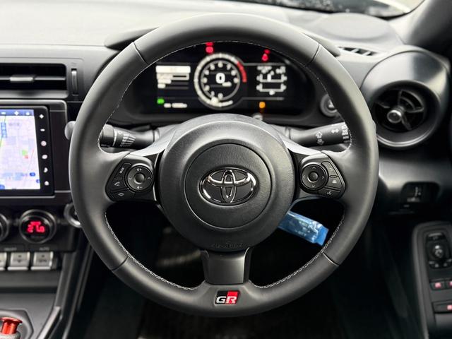 ＧＲ８６ ＲＣ　ナビ・ＴＶ・バックカメラ・ＣＤ　ＤＶＤ再生・ルーフ＆トランクスポイラー（24枚目）