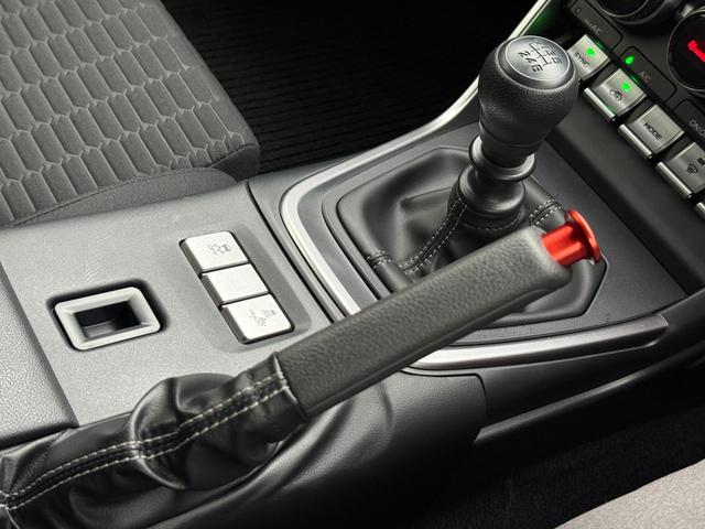 ＧＲ８６ ＲＣ　ナビ・ＴＶ・バックカメラ・ＣＤ　ＤＶＤ再生・ルーフ＆トランクスポイラー（37枚目）