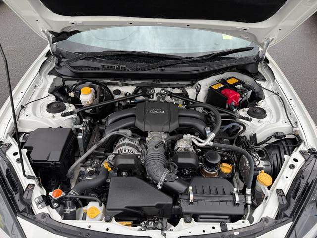 ＧＲ８６ ＲＣ　ナビ・ＴＶ・バックカメラ・ＣＤ　ＤＶＤ再生・ルーフ＆トランクスポイラー（46枚目）