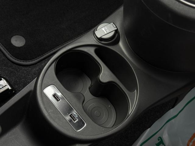 アバルト595C F595C 純正ドラレコ・beatsサウンド・ETC2.0・5MT・ディスプレイオーディオ・HIDヘッドランプ・クリアランスソナー・禁煙車・メーカー保証継承(39枚目)