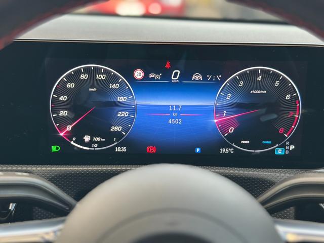 ＣＬＡクラス ＣＬＡ１８０　ＡＭＧラインパッケージ　レーダーセーフティＰＫＧ・ナビ・ＴＶ・ＥＴＣ２．０・全周囲カメラ・パワーシート・シートヒーター・フットトランクオープナー・ワイヤレスチャージャー・禁煙車・スペアキー・保証継承（30枚目）