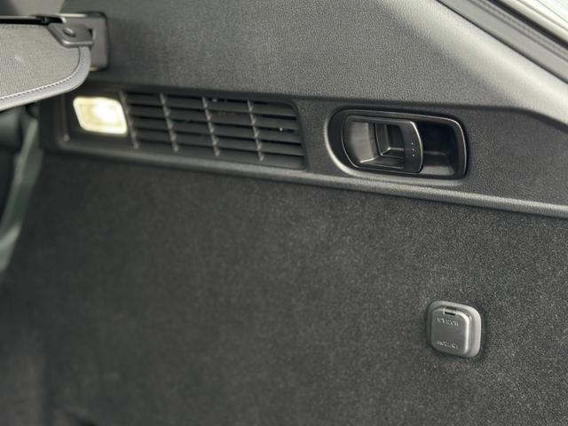 ＣＸ－６０ ＸＤ　Ｓパッケージ　セーフティ＆シースルービューＰＫＧ・ナビ・ＴＶ・パワーリフトゲート＆ドライバー・エマージェンシー・アシストＰＫＧ・ＥＴＣ・Ｐシート・シートヒーター・ステアリングＨ・スペアキー・禁煙車・保証継承（19枚目）