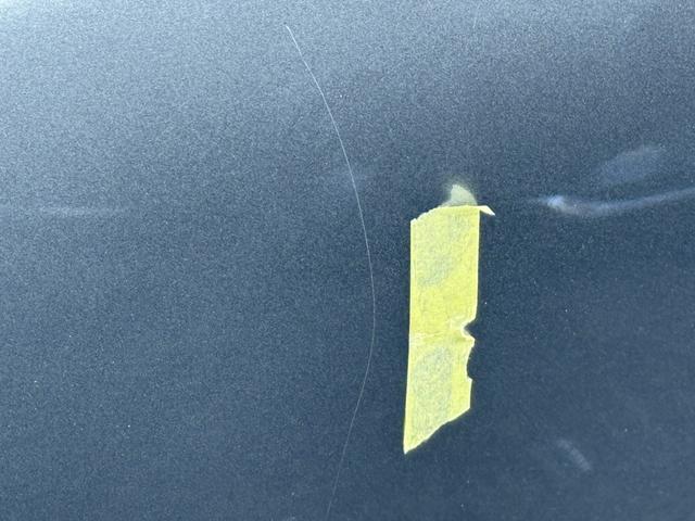 ※左リアドア　薄線キズ