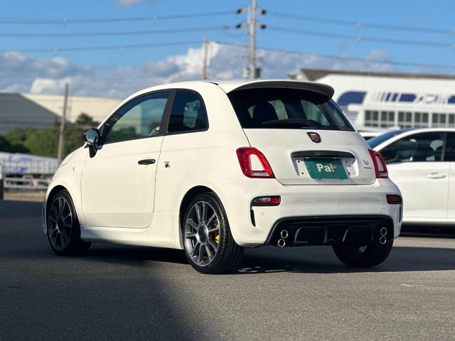 アバルト695 ツーリズモ 7インチディスプレイオーディオ・beatsサウンド・Sabeltスポーツシート・Bremboキャリパー・レコードモンツァエキゾーストシステム・スペアキー・禁煙車・保証継承(14枚目)