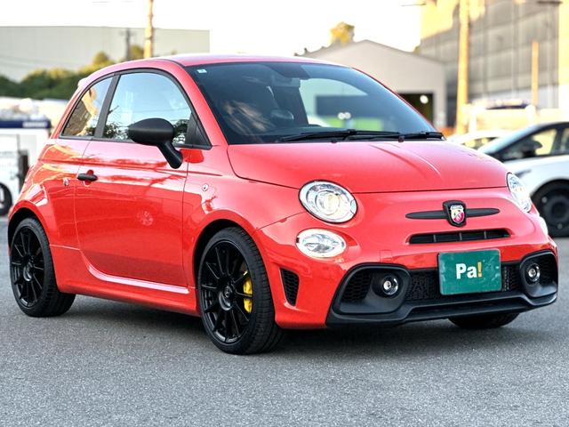 アバルト６９５ コンペティツィオーネ　７インチＤＡ・ｂｅａｔｓサウンド・Ｓａｂｅｌｔスポーツシート・Ｂｒｅｍｂｏキャリパー・レコードモンツァエキゾーストシステム・スペアキー・禁煙車・保証継承（10枚目）