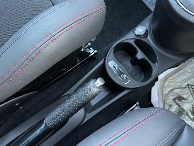 アバルト６９５ コンペティツィオーネ　７インチＤＡ・ｂｅａｔｓサウンド・Ｓａｂｅｌｔスポーツシート・Ｂｒｅｍｂｏキャリパー・レコードモンツァエキゾーストシステム・スペアキー・禁煙車・保証継承（35枚目）