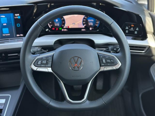 ゴルフ ｅＴＳＩアクティブ　プラチナムエディション　ＥＴＣ２．０・ナビ・ＴＶ・前後ドラレコ・レーダークルーズコントロール・純正フロアマット（26枚目）