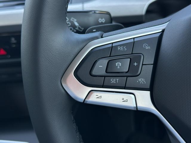 ゴルフ ｅＴＳＩアクティブ　プラチナムエディション　ＥＴＣ２．０・ナビ・ＴＶ・前後ドラレコ・レーダークルーズコントロール・純正フロアマット（27枚目）