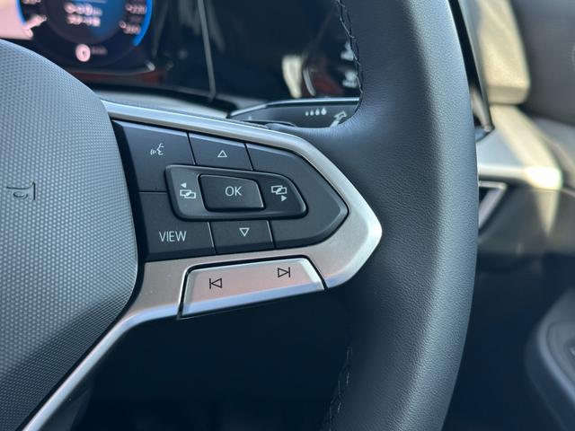 ゴルフ ｅＴＳＩアクティブ　プラチナムエディション　ＥＴＣ２．０・ナビ・ＴＶ・前後ドラレコ・レーダークルーズコントロール・純正フロアマット（28枚目）