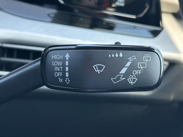 ゴルフ ｅＴＳＩアクティブ　プラチナムエディション　ＥＴＣ２．０・ナビ・ＴＶ・前後ドラレコ・レーダークルーズコントロール・純正フロアマット（30枚目）