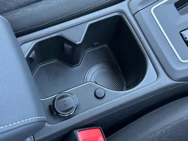 ゴルフ ｅＴＳＩアクティブ　プラチナムエディション　ＥＴＣ２．０・ナビ・ＴＶ・前後ドラレコ・レーダークルーズコントロール・純正フロアマット（44枚目）