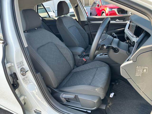 ゴルフ ｅＴＳＩアクティブ　プラチナムエディション　ＥＴＣ２．０・ナビ・ＴＶ・前後ドラレコ・レーダークルーズコントロール・純正フロアマット（46枚目）