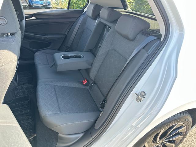 ゴルフ ｅＴＳＩアクティブ　プラチナムエディション　ＥＴＣ２．０・ナビ・ＴＶ・前後ドラレコ・レーダークルーズコントロール・純正フロアマット（48枚目）