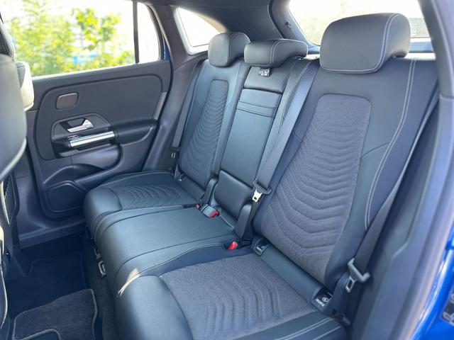 ＧＬＡクラス 　ナビ・電動シート・シートヒーター・電動リアゲート（54枚目）