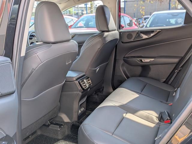 NX ETC2.0・TV・前後ドライブレコーダー・全周囲カメラ・純正フロアマット・電動リアゲート・電動シート(49枚目)