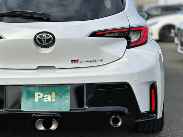 GRカローラ RZ 6速MT・スポーツPKG・8インチディスプレイオーディオプラス・ナビ・カーボンルーフ・JBLサウンド・前後ドラレコ・シートヒーター・Bカメラ・ETC2.0・BSM・スペアキー・保証継承(14枚目)