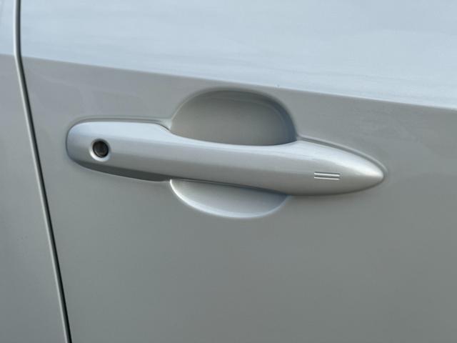 GRカローラ RZ 6速MT・スポーツPKG・8インチディスプレイオーディオプラス・ナビ・カーボンルーフ・JBLサウンド・前後ドラレコ・シートヒーター・Bカメラ・ETC2.0・BSM・スペアキー・保証継承(19枚目)