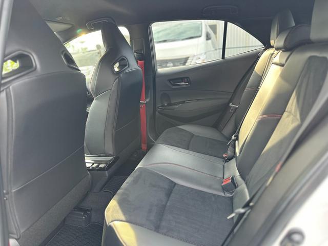 GRカローラ RZ 6速MT・スポーツPKG・8インチディスプレイオーディオプラス・ナビ・カーボンルーフ・JBLサウンド・前後ドラレコ・シートヒーター・Bカメラ・ETC2.0・BSM・スペアキー・保証継承(54枚目)
