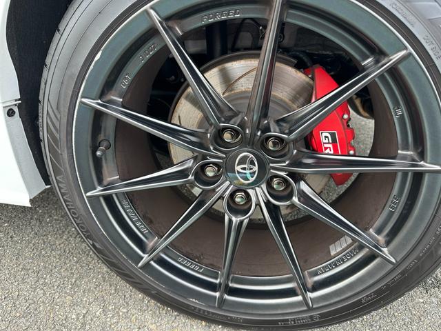 GRカローラ RZ 6速MT・スポーツPKG・8インチディスプレイオーディオプラス・ナビ・カーボンルーフ・JBLサウンド・前後ドラレコ・シートヒーター・Bカメラ・ETC2.0・BSM・スペアキー・保証継承(66枚目)
