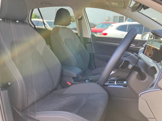 ゴルフ ｅＴＳＩスタイル　プラチナムエディション　ＤＣＣパッケージ・ＤｉｃｏｖｅｒＰｒｏ・前後ドラレコ・Ｂカメラ・ＥＴＣ２．０・オールインセーフティ・ＩＱ．ＬＩＧＨＴ・ダイナミックターンインジケーター・ＨＵＤ・スペアキー・禁煙車・保証継承（8枚目）