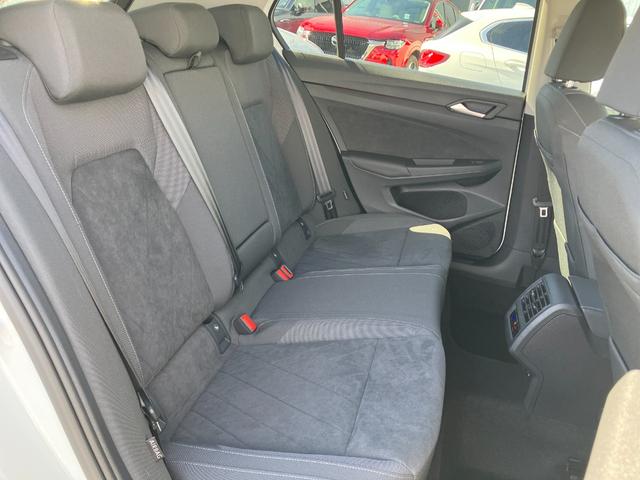 ゴルフ ｅＴＳＩスタイル　プラチナムエディション　ＤＣＣパッケージ・ＤｉｃｏｖｅｒＰｒｏ・前後ドラレコ・Ｂカメラ・ＥＴＣ２．０・オールインセーフティ・ＩＱ．ＬＩＧＨＴ・ダイナミックターンインジケーター・ＨＵＤ・スペアキー・禁煙車・保証継承（9枚目）