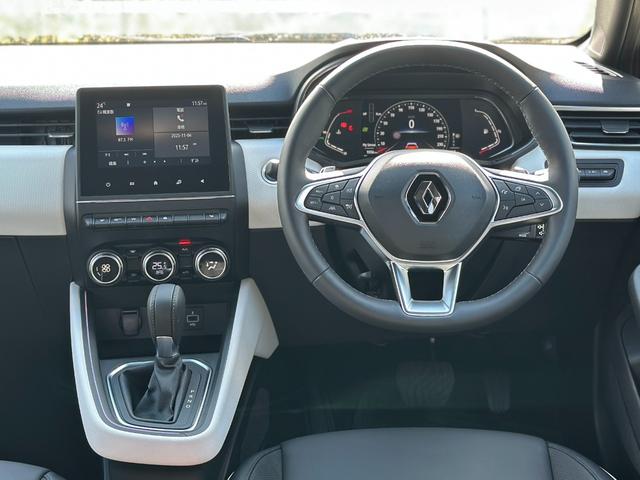 ルーテシア インテンス プラス 純正前後ドラレコ・シートヒーター・黒革シート(24枚目)