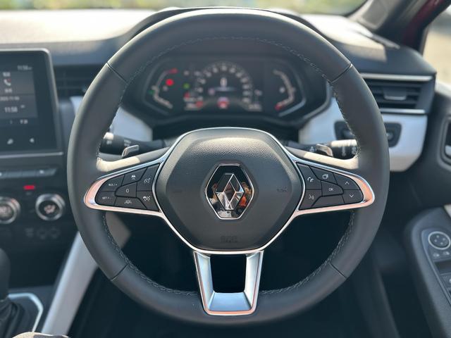 ルーテシア インテンス プラス 純正前後ドラレコ・シートヒーター・黒革シート(25枚目)