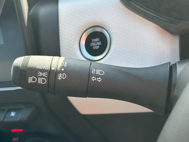 ルーテシア インテンス プラス 純正前後ドラレコ・シートヒーター・黒革シート(28枚目)