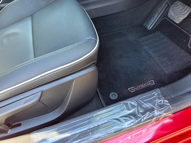 ルーテシア インテンス プラス 純正前後ドラレコ・シートヒーター・黒革シート(45枚目)