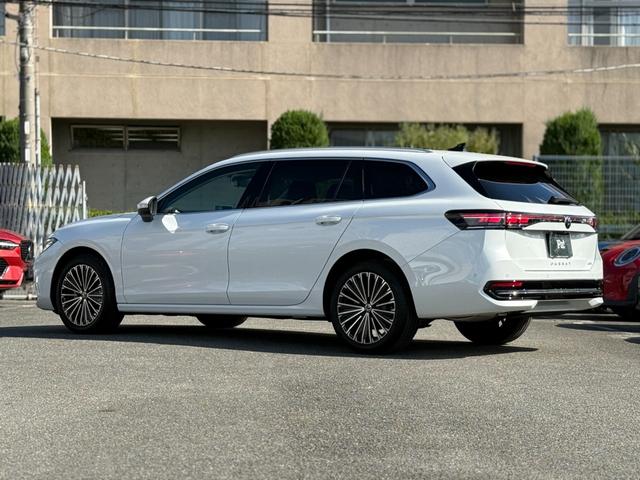 パサート eTSI エレガンス DCC Proパッケージ・レザーシート・ナビ・アラウンドビューカメラ・ETC2.0・オールインS・パワーシート・Sヒーター・Sベンチレーション・ステアリングヒーター・スペアキー・禁煙車・新車保証継承(15枚目)