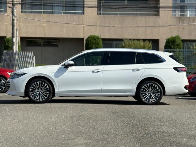 パサート eTSI エレガンス DCC Proパッケージ・レザーシート・ナビ・アラウンドビューカメラ・ETC2.0・オールインS・パワーシート・Sヒーター・Sベンチレーション・ステアリングヒーター・スペアキー・禁煙車・新車保証継承(16枚目)