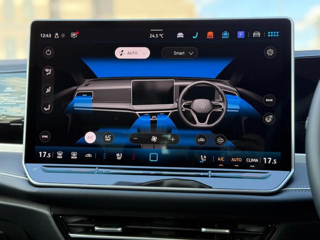 パサート eTSI エレガンス DCC Proパッケージ・レザーシート・ナビ・アラウンドビューカメラ・ETC2.0・オールインS・パワーシート・Sヒーター・Sベンチレーション・ステアリングヒーター・スペアキー・禁煙車・新車保証継承(35枚目)