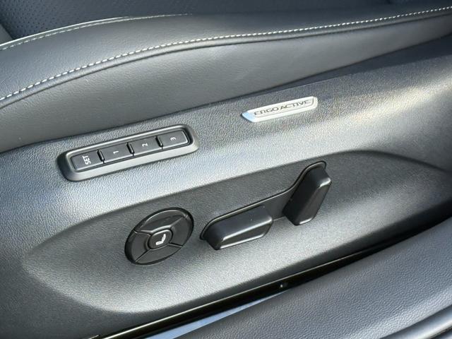 パサート eTSI エレガンス DCC Proパッケージ・レザーシート・ナビ・アラウンドビューカメラ・ETC2.0・オールインS・パワーシート・Sヒーター・Sベンチレーション・ステアリングヒーター・スペアキー・禁煙車・新車保証継承(43枚目)