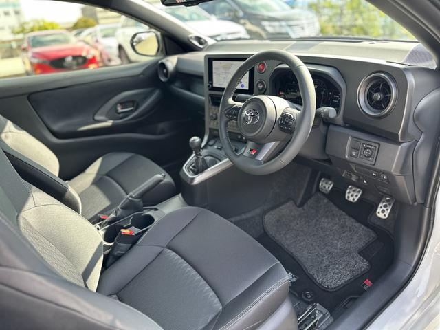 GRヤリス RZ 6速MT・ナビ・TV・前後ドラレコ・JBLサウンド・シートヒーター・ブラインドスポットモニター・バックカメラ・新車保証継承(46枚目)