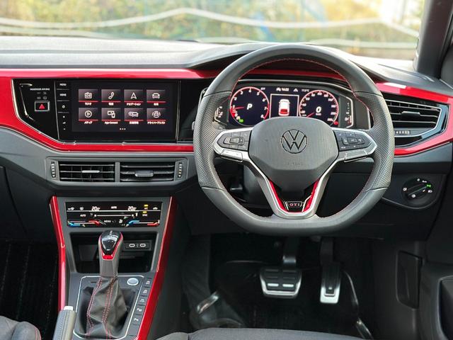 ポロGTI ベースグレード ナビ・ETC2.0・純正前後ドラレコ・ワイヤレスチャージャー・新車保証継承(24枚目)