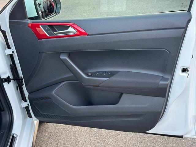 ポロGTI ベースグレード ナビ・ETC2.0・純正前後ドラレコ・ワイヤレスチャージャー・新車保証継承(47枚目)