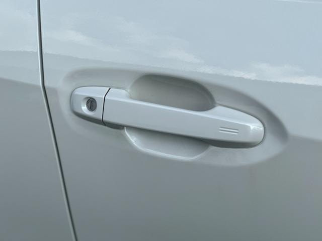 レヴォーグ STIスポーツR EX ナビ・ETC・フロント/バック/サイドカメラ・フルセグTV・ドラレコ・前後シートヒーター・レザーシート・パワーシート・ハンズフリーパワーバックドア・スペアキー・禁煙車・メーカー保証継承(18枚目)