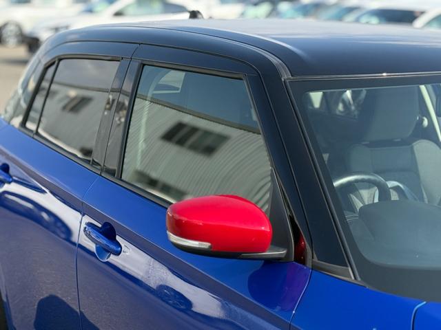 スイフト ハイブリッドＭＸ　登録済未使用車・アーバンスタイルエクステリアセット・純正レッドアクセントインテリア加飾セット・フロントグリルガーニッシュ・レッドミラーキャップ・フロントアンダーガーニッシュ・フューエルリッドカバー（9枚目）