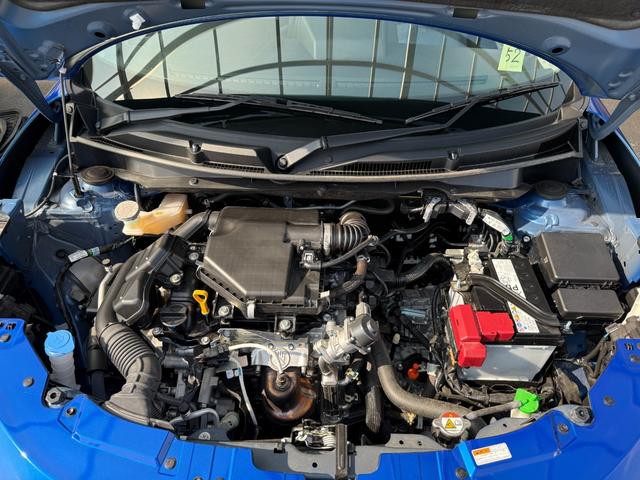 スイフト ハイブリッドＭＸ　登録済未使用車・アーバンスタイルエクステリアセット・純正レッドアクセントインテリア加飾セット・フロントグリルガーニッシュ・レッドミラーキャップ・フロントアンダーガーニッシュ・フューエルリッドカバー（46枚目）