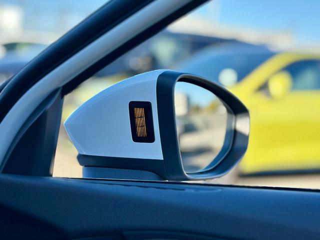 A3 スポーツバック40TFSIクワトロアドバンスド コンビニエンス&アシスタンスPKG・ナビPKG・ラグジュアリーPKG・テクノロジーPKG・ブラック革/合皮コンビシート・パワーシート・シートヒーター・アドバンストキー・ACC・スペアキー・禁煙車(17枚目)