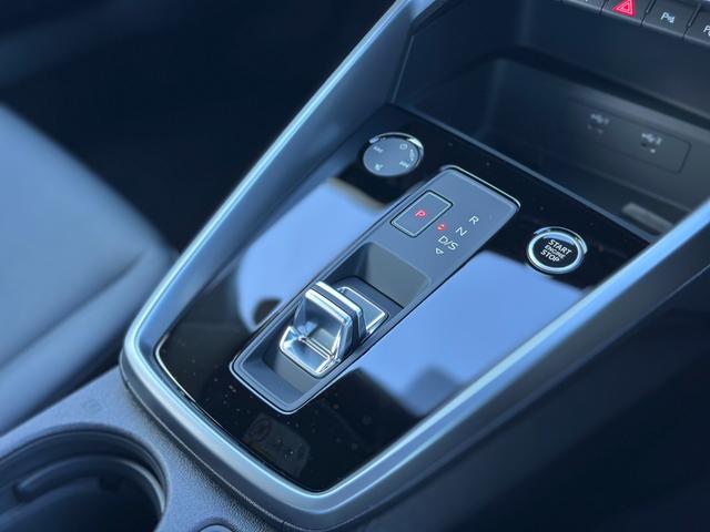 A3 スポーツバック40TFSIクワトロアドバンスド コンビニエンス&アシスタンスPKG・ナビPKG・ラグジュアリーPKG・テクノロジーPKG・ブラック革/合皮コンビシート・パワーシート・シートヒーター・アドバンストキー・ACC・スペアキー・禁煙車(41枚目)