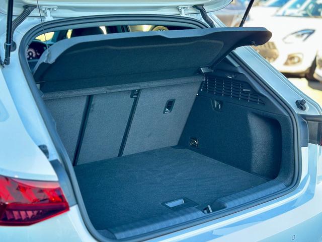 A3 スポーツバック40TFSIクワトロアドバンスド コンビニエンス&アシスタンスPKG・ナビPKG・ラグジュアリーPKG・テクノロジーPKG・ブラック革/合皮コンビシート・パワーシート・シートヒーター・アドバンストキー・ACC・スペアキー・禁煙車(55枚目)