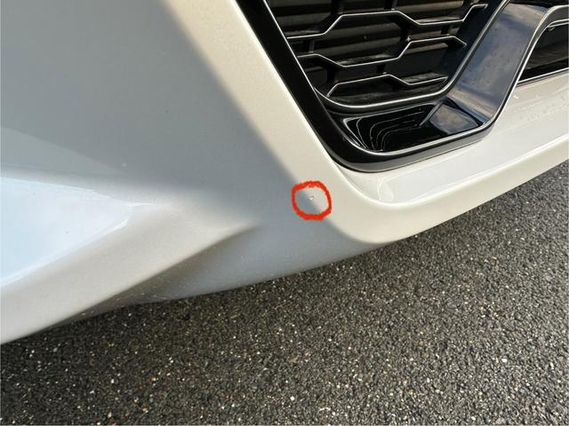 ※１．フロントバンパーに点キズが３カ所ほど