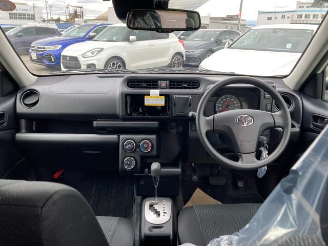 プロボックス Ｆ　登録済未使用車・カラードバンパー・バックモニター付自動防眩インナーミラー・セーフティセンス・レーンデパーチャーアラート・ＡＣ１００Ｖ電源・スペアキー・禁煙車・保証継承（7枚目）