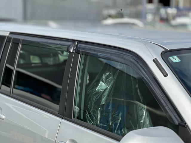 プロボックス ハイブリッドＧＬ　登録済未使用車・セーフティセンス・バックモニター付自動防眩インナーミラー・純正フロアマット・レーンデパーチャーアラート・スペアキー・禁煙車・保証継承（10枚目）