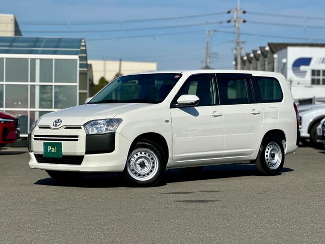 プロボックス ハイブリッドGL 登録済未使用車・セーフティセンス・バックカメラ・スペアタイヤ・AC100V/100W・ドアバイザー・フロアマット(6枚目)